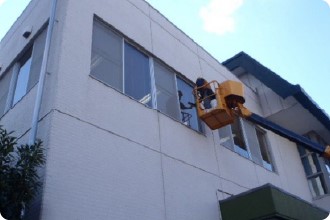 トイレ、窓ガラス清掃