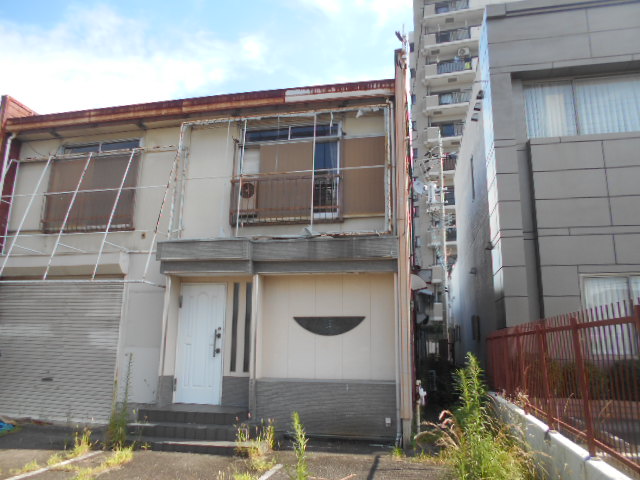 某戸建て解体工事①