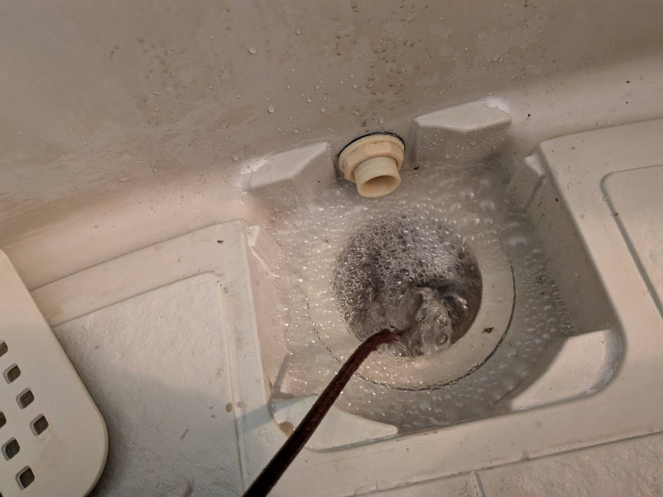 排水管詰まり抜き作業